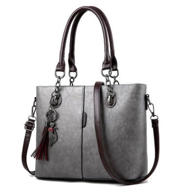 Luxury Leather Handbag for Women – Elegant Shoulder Bag & Designer Tote LONDYN UPBRINGING