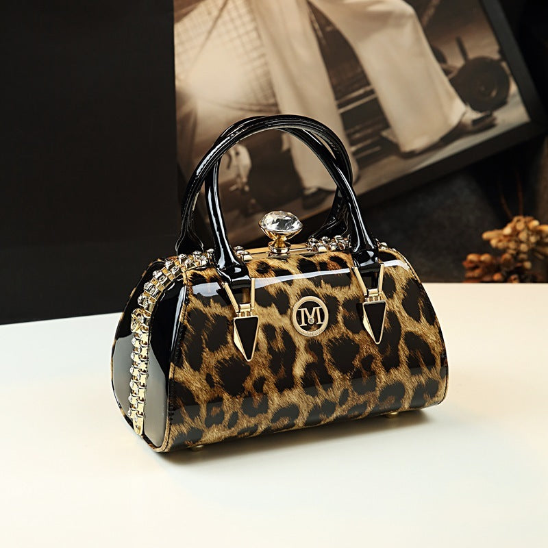 Niche Design Luxury Leather Handbag for Women – Elegant Shoulder & Tote Bag LONDYN UPBRINGING