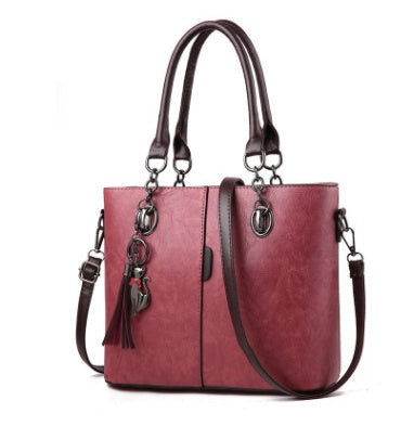 Luxury Leather Handbag for Women – Elegant Shoulder Bag & Designer Tote LONDYN UPBRINGING