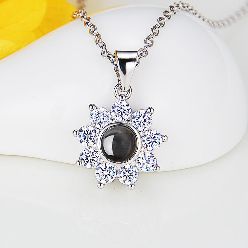 Custom Photo Name Projection Necklace Rose Gold Silver Color Clavicle Chain Personalized Sun Flower Shaped Pendant Jewelry LONDYN UPBRINGING