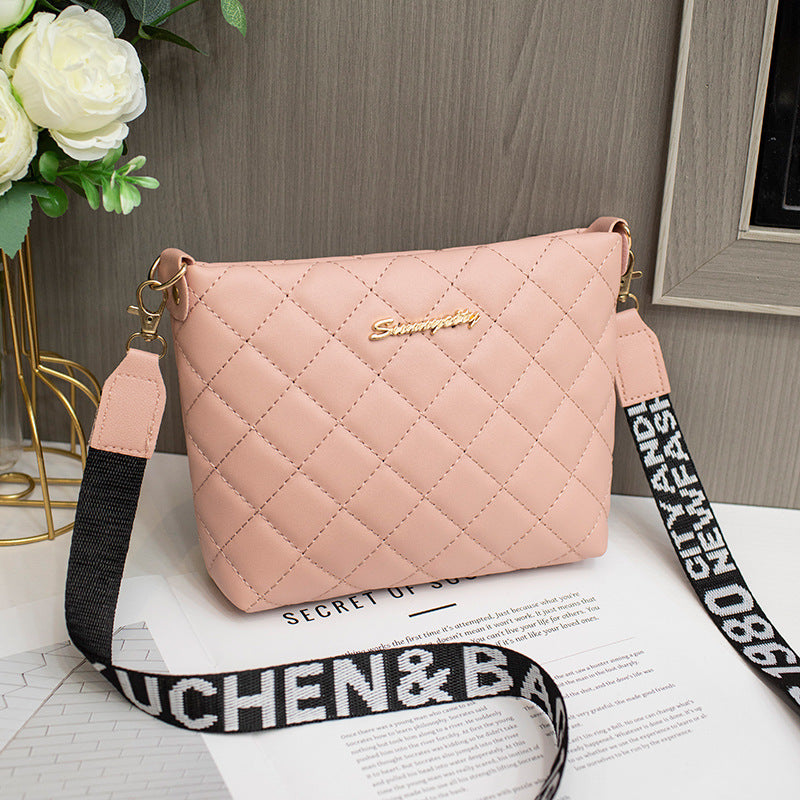 Quilted Embroidery Messenger Bag with Chain Strap | Women's Crossbody Purse LONDYN UPBRINGING