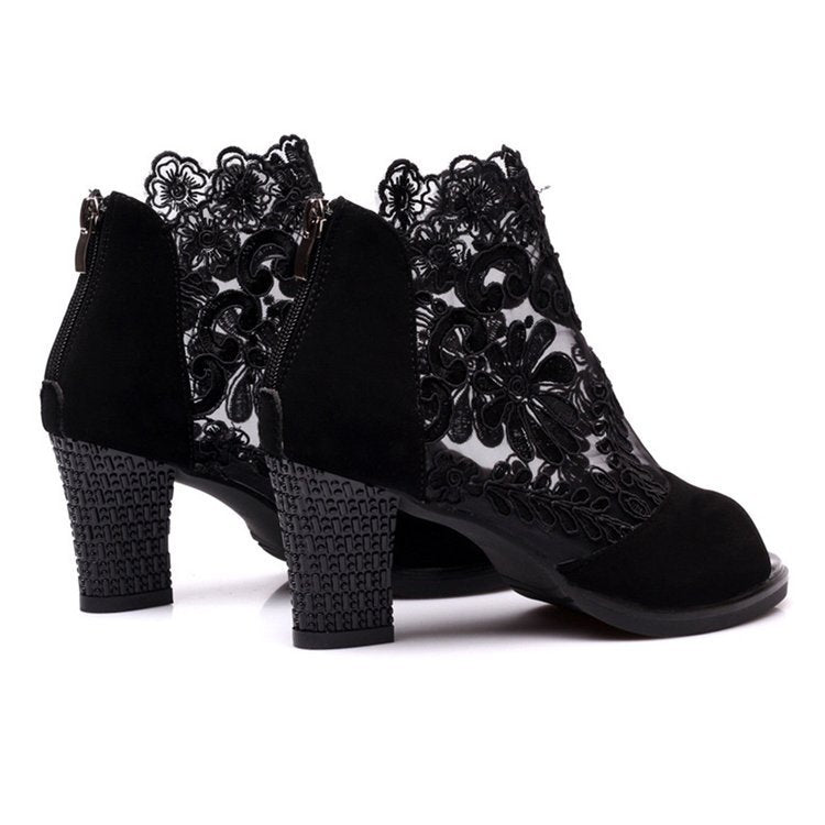 Lucyever Women's Plus Size Square High Heel Sandals: Sexy Flower Lace Peep Toe Gladiator (35-43) LONDYN UPBRINGING