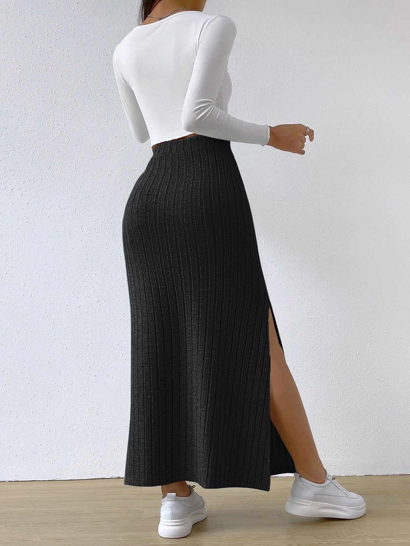 Knitted Maxi Skirt for Women | Spring High-Waist with Side Slit LONDYN UPBRINGING