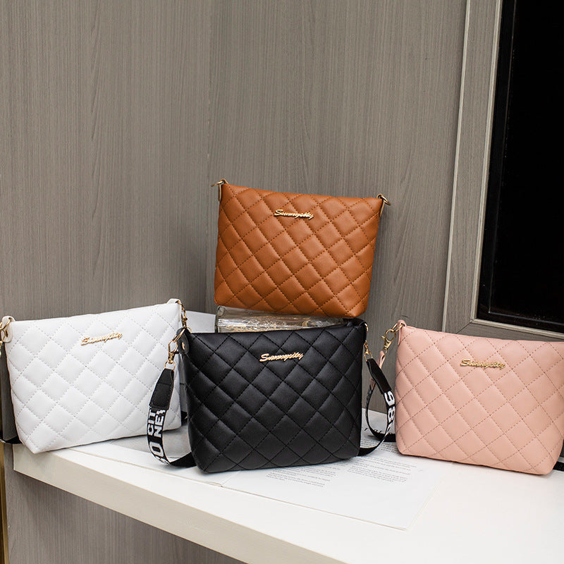 Quilted Embroidery Messenger Bag with Chain Strap | Women's Crossbody Purse LONDYN UPBRINGING