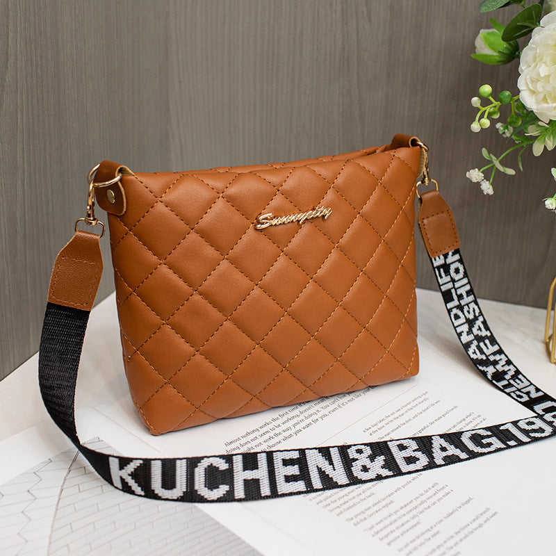 Quilted Embroidery Messenger Bag with Chain Strap | Women's Crossbody Purse LONDYN UPBRINGING