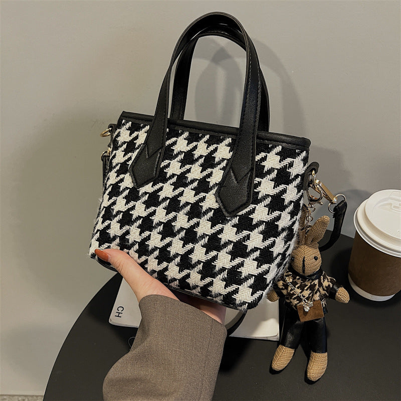 Fashion Houndstooth Shoulder Bag for Women – Stylish Checkerboard Handbag & All-Match Tote Messenger Bag LONDYN UPBRINGING