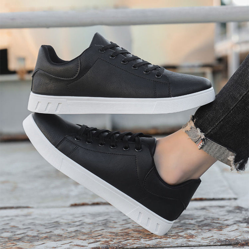 Men’s Lace-Up Flat Shoes – Fashionable Casual Sneakers for Everyday Comfort LONDYN UPBRINGING