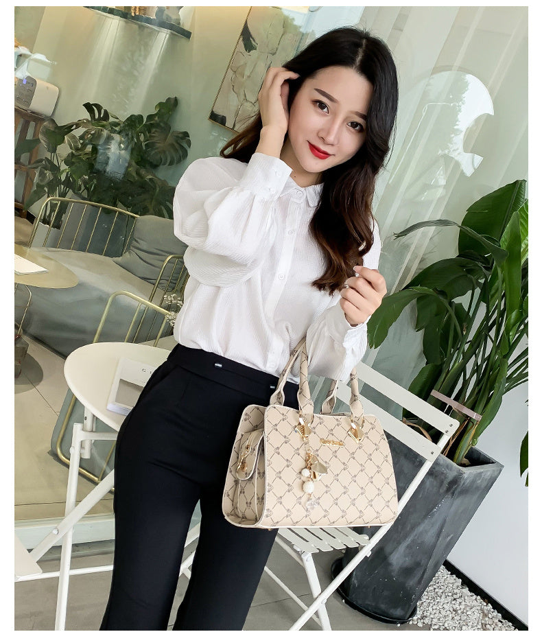 New Fashion Women’s Messenger Bag – Elegant Crossbody Shoulder Bag for Ladies | Trendy Handbag 2025 LONDYN UPBRINGING