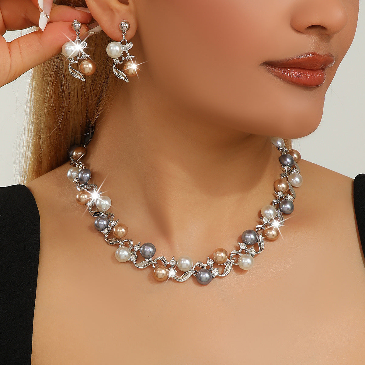 Vintage Style 2-Piece Necklace Set for Women | Layered Retro Fashion Jewelry LONDYN UPBRINGING