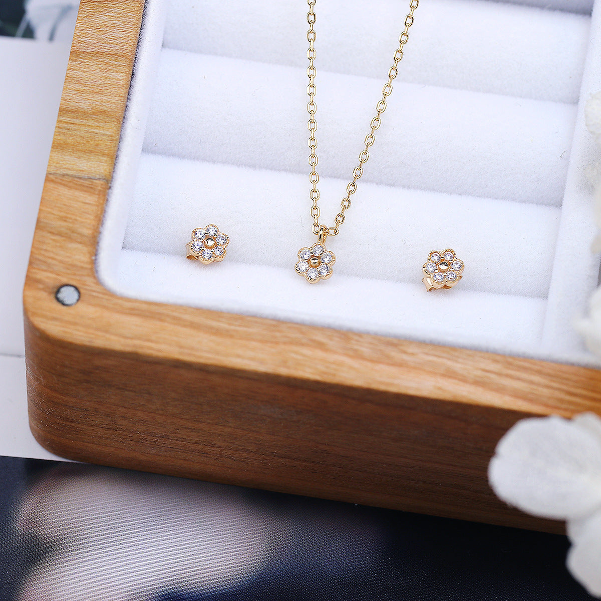 Dainty Sterling Silver Flower Jewelry Set | Fresh, Sweet & Simple Ring and Necklace for Women LONDYN UPBRINGING