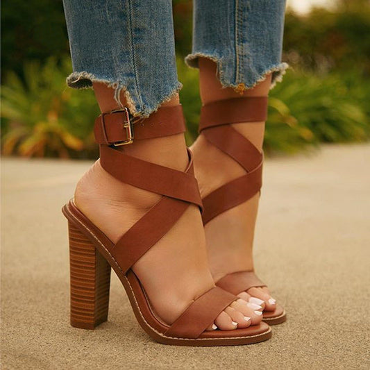Plus-Size Chunky Heel Sandals | Women's Casual & Wide-Fit Sandals LONDYN UPBRINGING