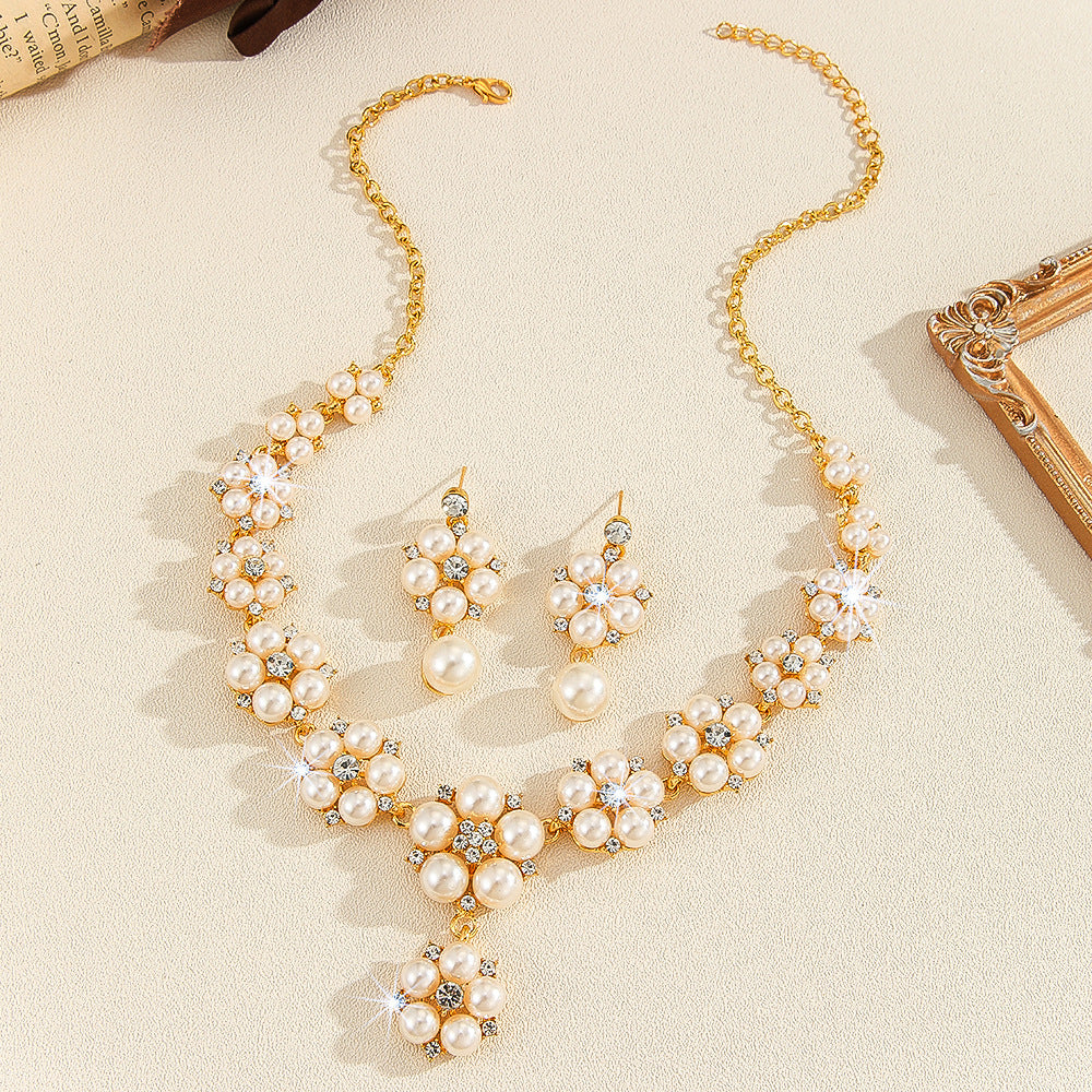 3-Pc Vintage Pearl & Rhinestone Jewelry Set | Short Alloy Clavicle Chain Necklace & Earrings LONDYN UPBRINGING